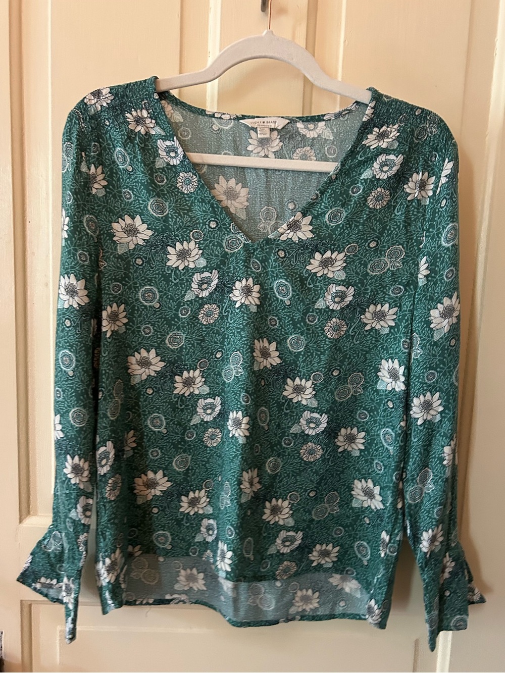 Lucky Brand Green Floral V-Neck Long Sleeve Top NWT